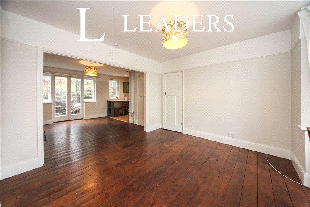 Wardown Crescent, Luton, Bedfordshire 5 bed semidetached house for