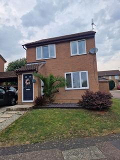 3 bedroom detached house to rent, Beech Close, Corby NN17