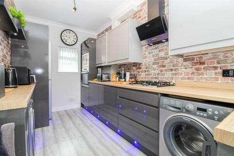 3 bedroom semi-detached house for sale, Field Lane, Ossett WF5