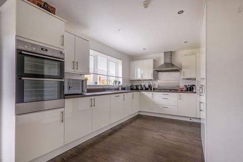 10 Bond Drive, Glasgow, G43 1AF