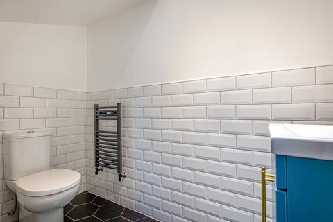 10 Bond Drive, Glasgow, G43 1AF