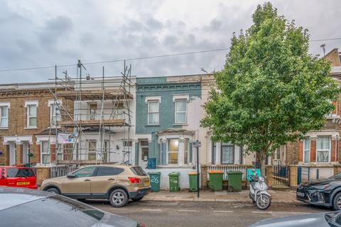 2 bedroom flat for sale, Studley Road, London E7