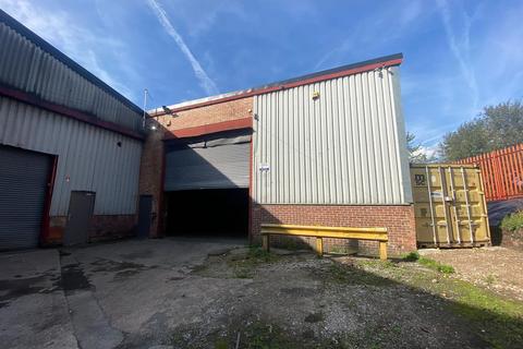 Warehouse to rent, Bazaar Street, Salford