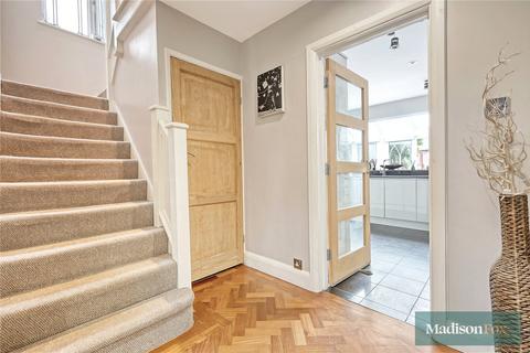 4 bedroom detached house for sale, Millwell Crescent, Essex IG7