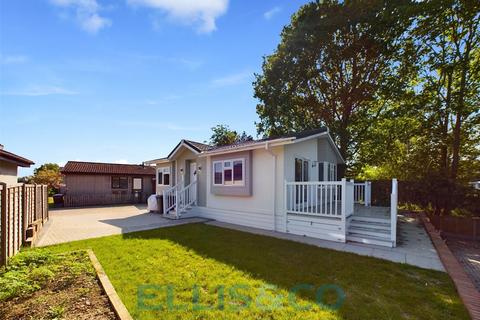 2 bedroom mobile home for sale, Bourne Park, Golden Green, Tonbridge, Kent, TN11