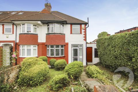 3 bedroom end of terrace house for sale, Westmount Road, London, SE9