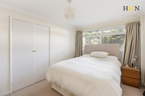 1 bedroom flat for sale, Kingsway, Hove BN3