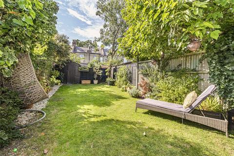 3 bedroom end of terrace house for sale, Hadley Highstone, Barnet, Hertfordshire, EN5