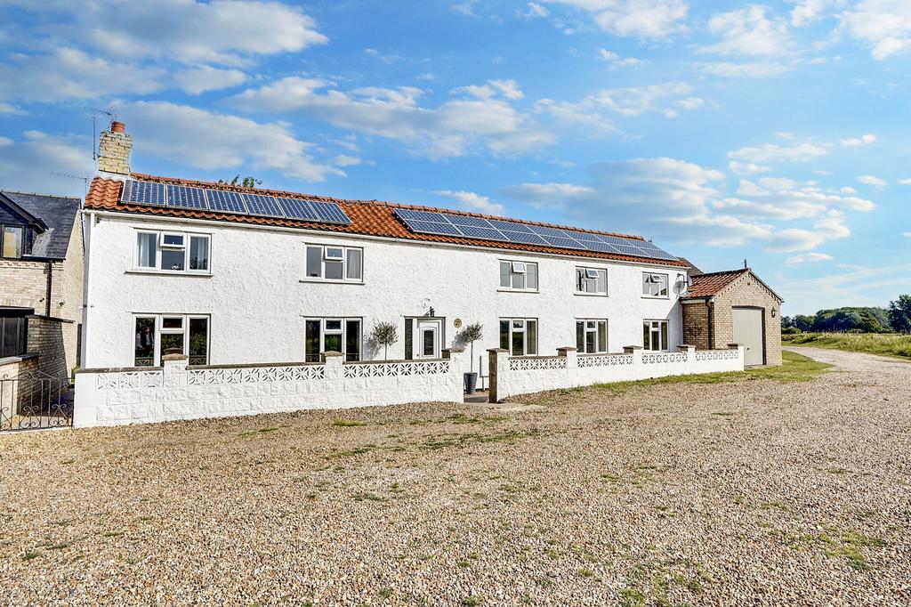 Qua Fen Common, Ely CB7 5 bed detached house for sale £500,000