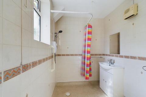5 Astra Close, Hornchurch, RM12 5NJ