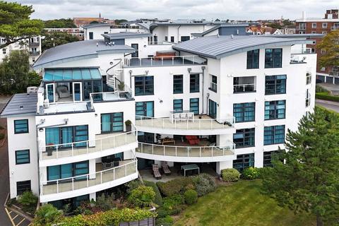 3 bedroom penthouse for sale, Boscombe Spa Road, Boscombe Spa, Bournemouth, Dorset, BH5