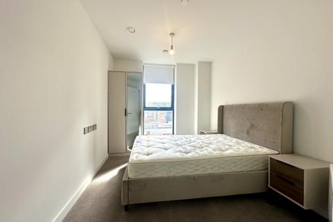 2 bedroom apartment to rent, Manchester New Square, Manchester M1