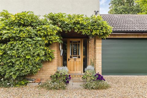 6 Shepreth Road, Foxton, Cambridge, CB22 6SU