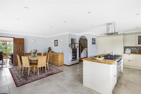 6 Shepreth Road, Foxton, Cambridge, CB22 6SU