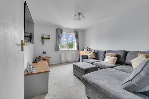 1 bedroom apartment for sale, Pinewood Mews, Oaks Road, Stanwell, Staines-upon-Thames, TW19