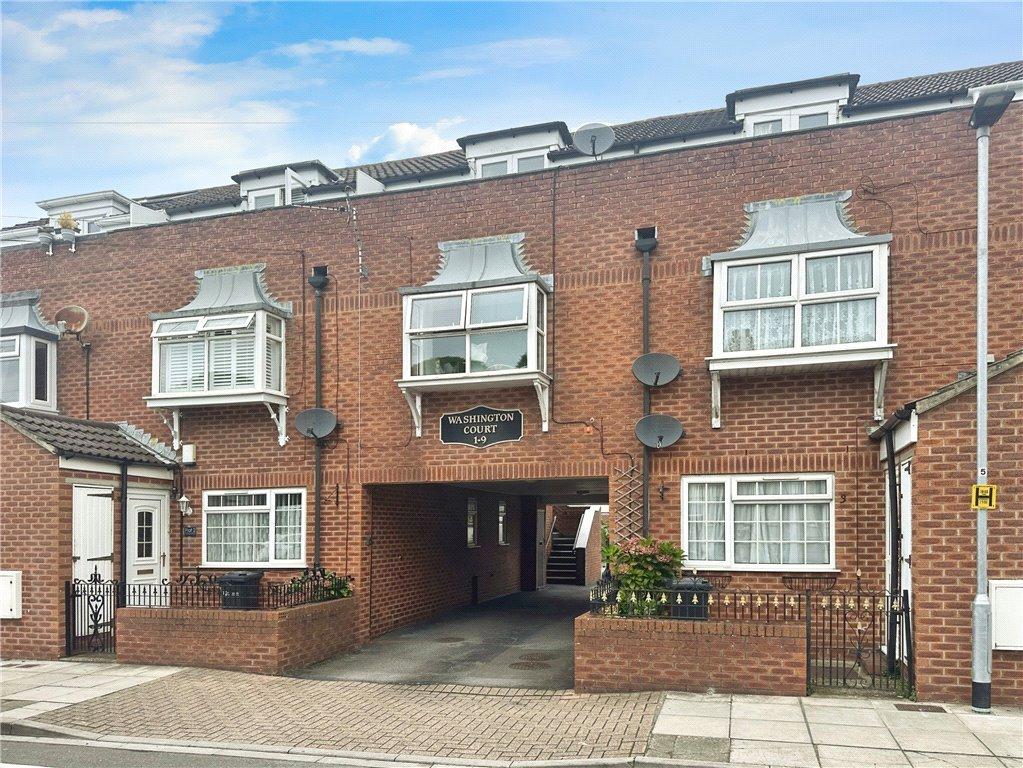 Warren Avenue, Southsea, Hampshire 2 bed for sale £220,000