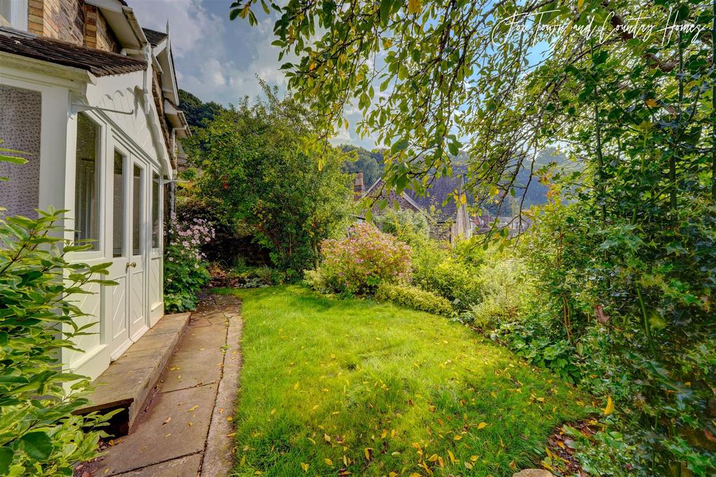 135 West Malvern Rd