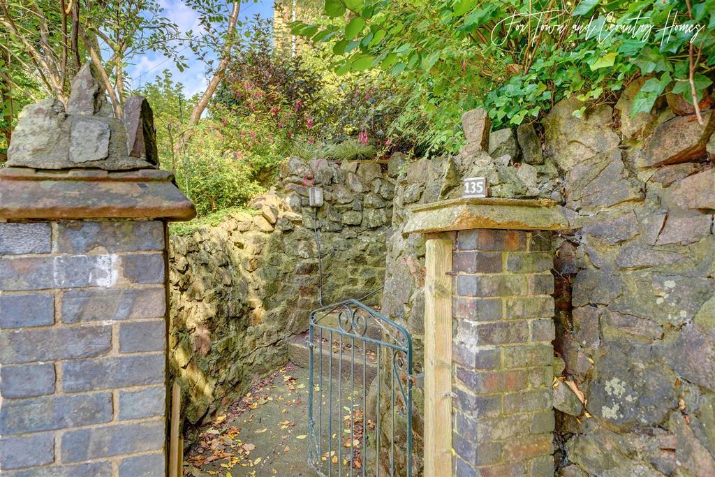 135 West Malvern Rd