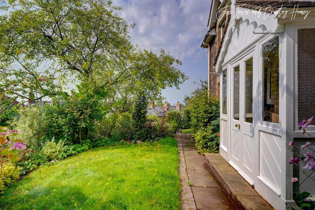 135 West Malvern Rd
