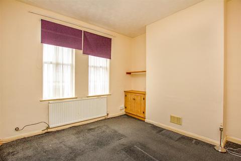 3 bedroom terraced house for sale, Nelson Street, Kettering NN16