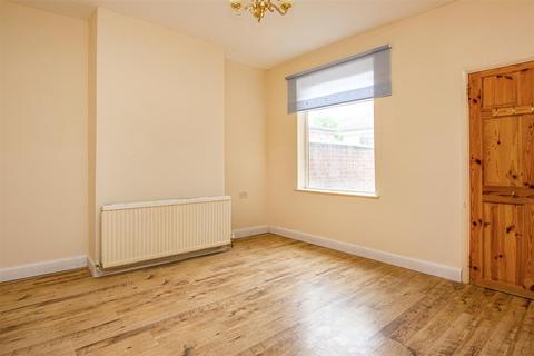 3 bedroom terraced house for sale, Nelson Street, Kettering NN16