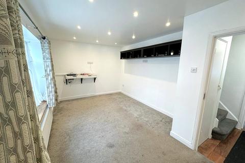 undefined, Field Close, Hayes, Greater London, UB3