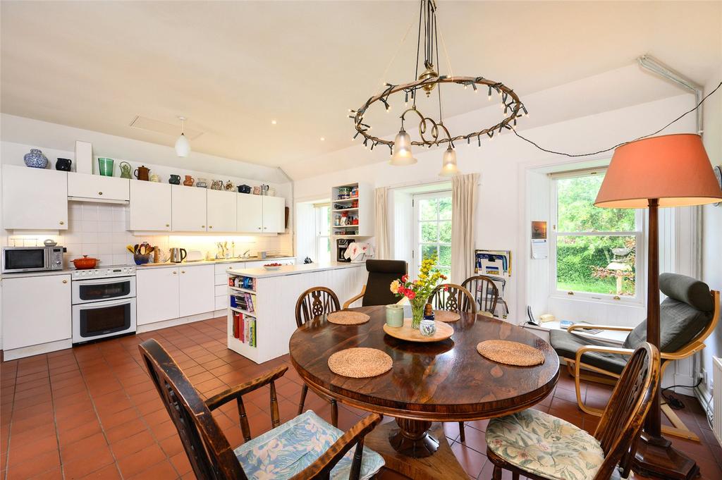 Dining/Kitchen