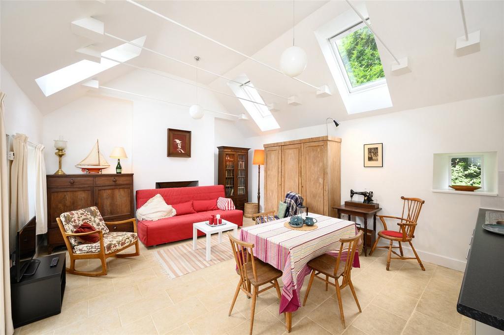 Living/Dining Annexe