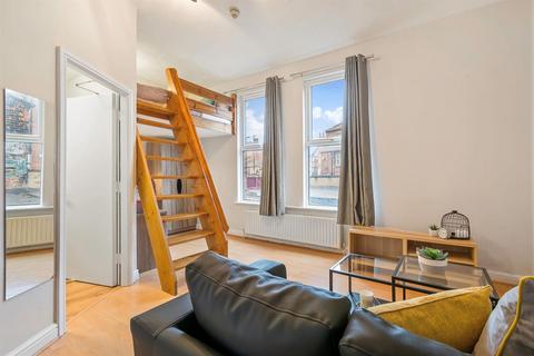 1 bedroom property to rent, MOOR VIEW, HYDE PARK