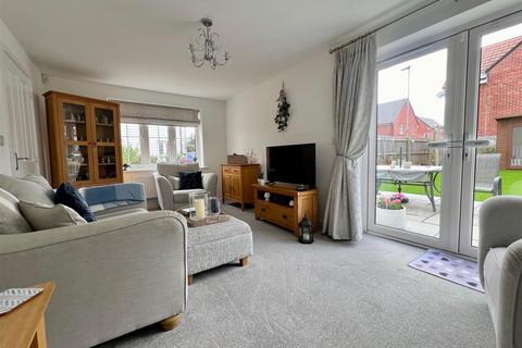 3 bedroom detached house for sale, Boatyard Avenue, Burnham-On-Crouch