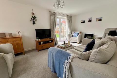 3 Boatyard Avenue, Burnham-on-crouch, CM0 8FR