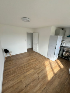 1 bedroom flat to rent, Rose Avenue, London E18