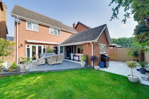 4 bedroom detached house for sale, Elsworth Close, St. Ives, Cambridgeshire, PE27