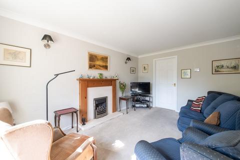 19 Henley Deane, Northfleet, Gravesend, DA11 8SU