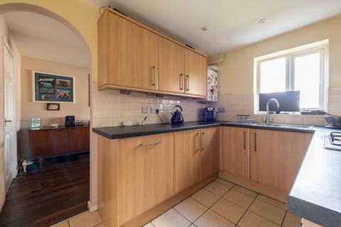 19 Henley Deane, Northfleet, Gravesend, DA11 8SU