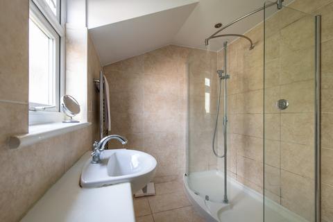 19 Henley Deane, Northfleet, Gravesend, DA11 8SU