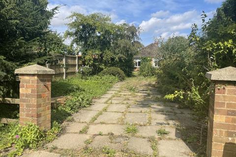 2 bedroom detached bungalow for sale, Hall Road, Blofield