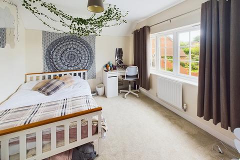 1 Abbott Close, Ottery St Mary, EX11 1FH