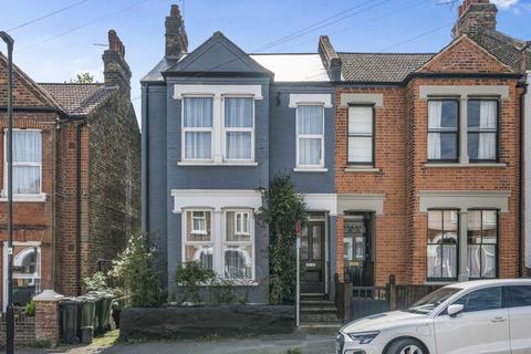 3 bedroom end of terrace house for sale, Dassett Road, West Norwood