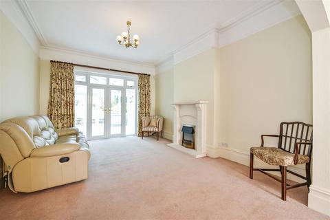 4 bedroom detached house for sale, Winchester Road, Andover