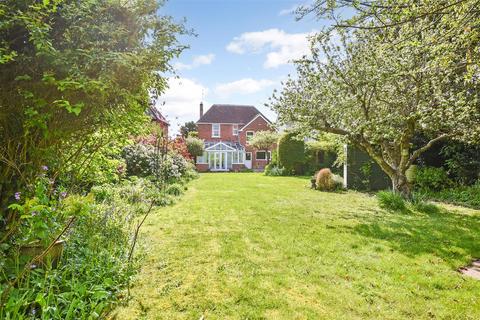 4 bedroom detached house for sale, Winchester Road, Andover