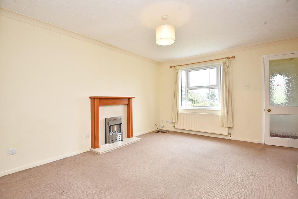Larkspur Grove, Harrogate 3 bed semidetached house for sale £250,000