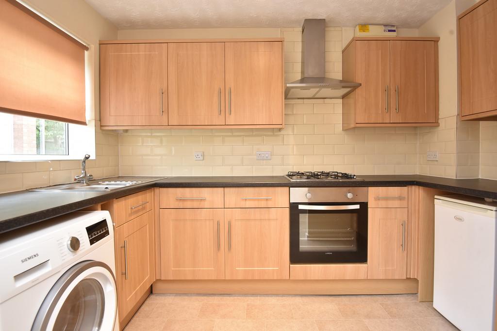 Larkspur Grove, Harrogate 3 bed semidetached house for sale £250,000