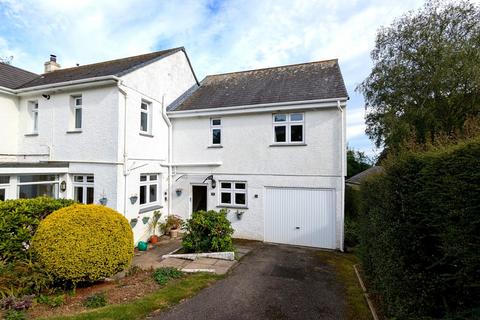 2 bedroom semi-detached house to rent, St Austell