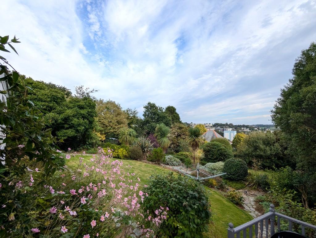 St Austell 2 bed semidetached house to rent £995 pcm (£230 pw)