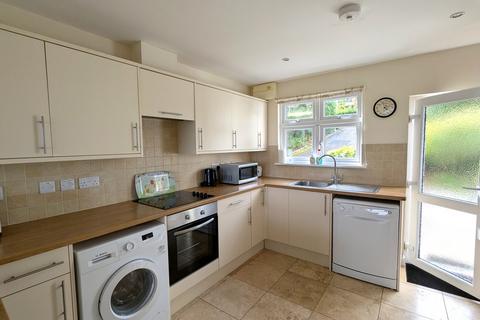 2 bedroom semi-detached house to rent, St Austell