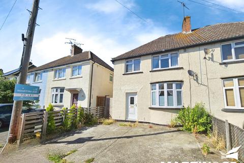 3 bedroom semi-detached house to rent, Springfield Park Avenue, Chelmsford