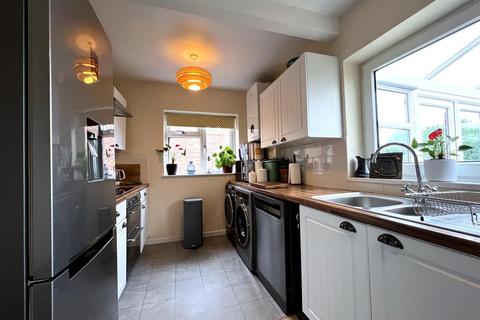 71 Bankhouse Drive, Buglawton, Congleton, CW12 2BL