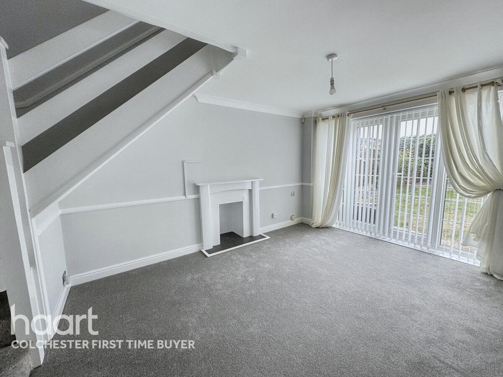 Onslow Crescent, Colchester 3 bed end of terrace house for sale £290,000