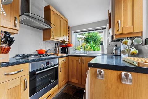 2 bedroom end of terrace house for sale, Lodge Road, Wallington